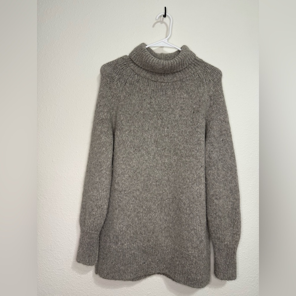 Babaton Heathered Gray Alpaca Turtleneck Sweater